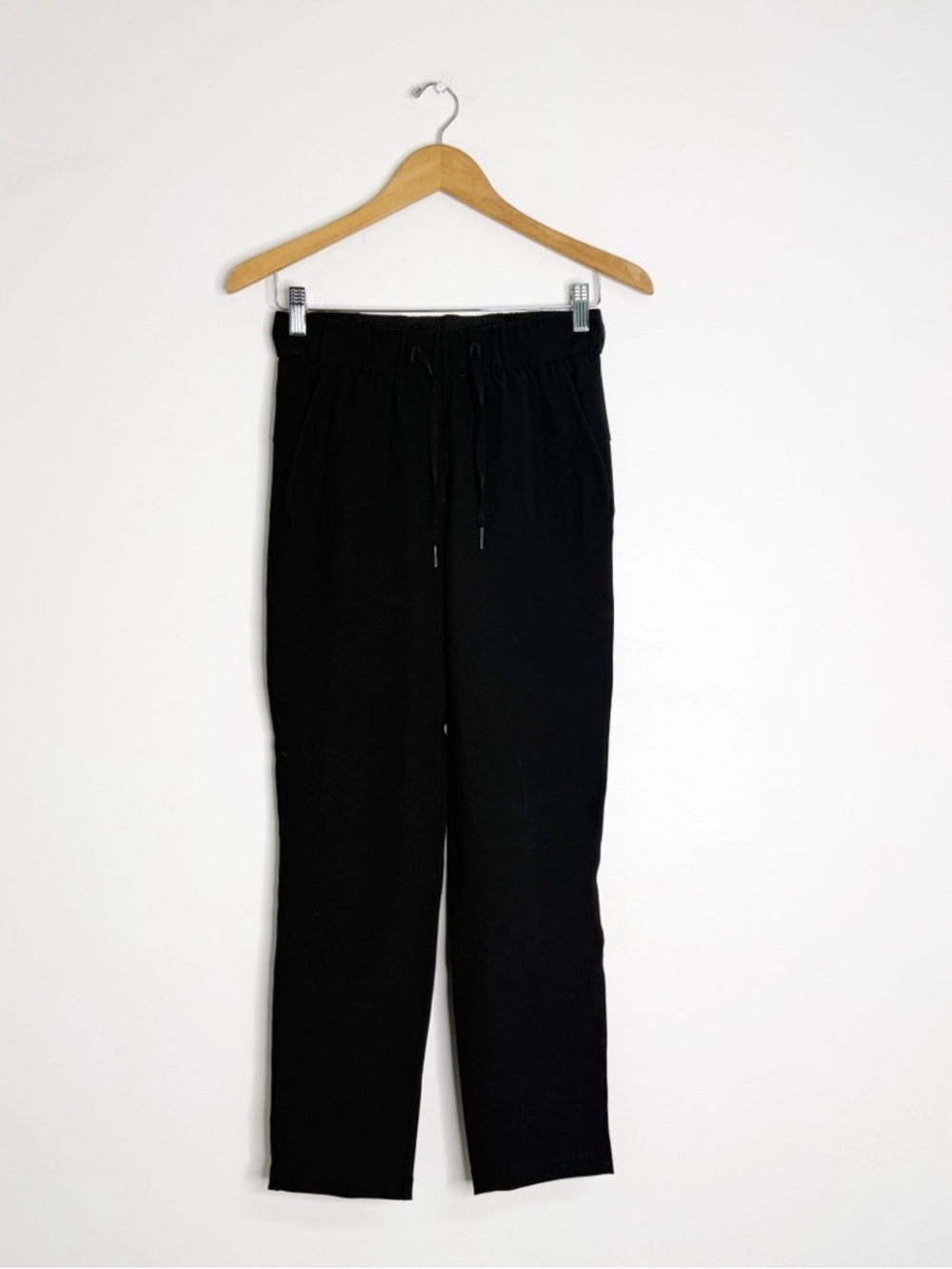 Lululemon On The Fly Woven Pants Black Size 2